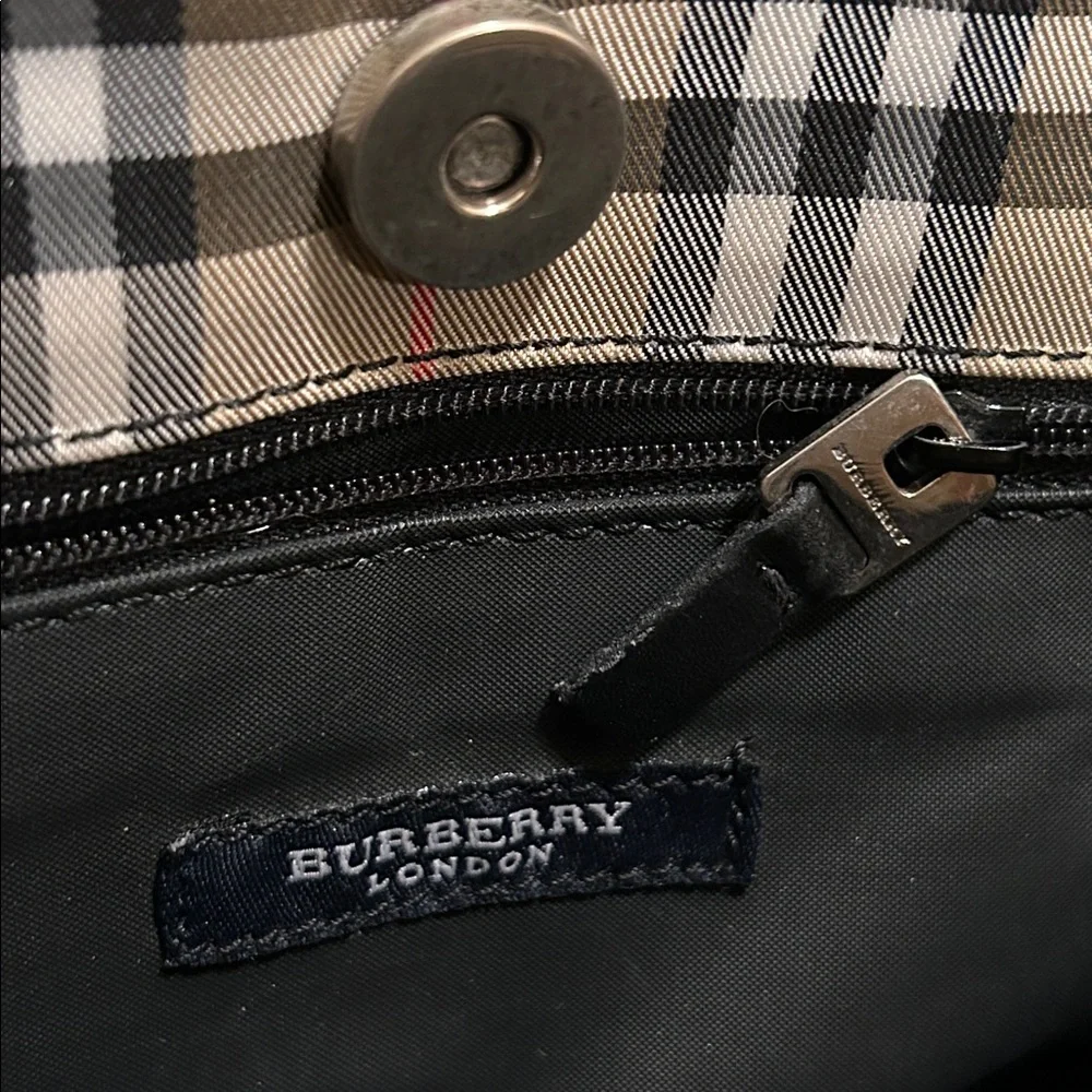 Burberry Tan Nova Check Tote Hand Bag - Picture 9 of 11